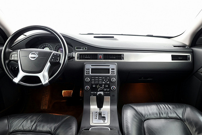 Volvo V70 Summum ATM 2.4 D5 129kW Таллин - изображение 5