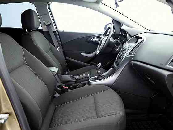 Opel Astra Elegance Facelift 1.6 85kW Таллин