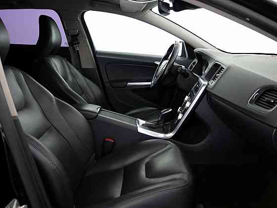Volvo V60 Summum Facelift ATM 2.0 D5 133kW Таллин