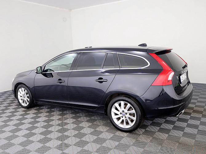 Volvo V60 Summum Facelift ATM 2.0 D5 133kW Таллин - изображение 4