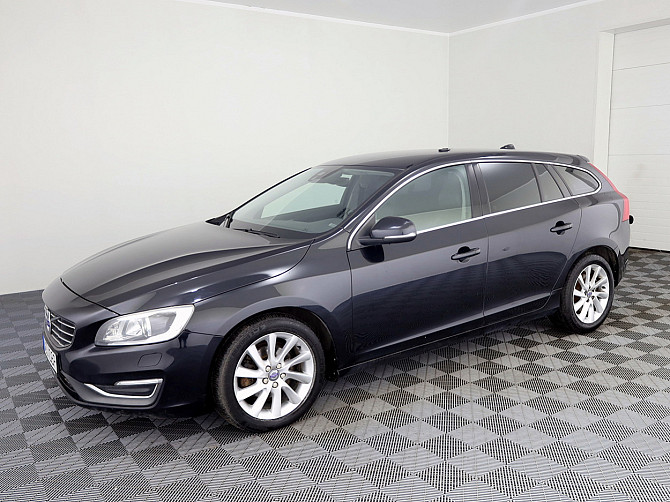 Volvo V60 Summum Facelift ATM 2.0 D5 133kW Таллин - изображение 2