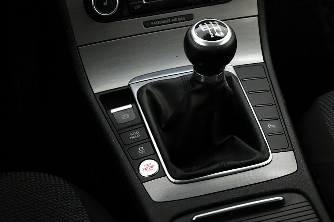 Volkswagen Passat Comfortline 1.8 118kW Таллин - изображение 8