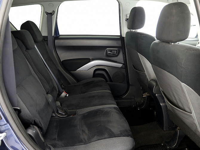 Mitsubishi Outlander Comfort 2.0 Di-D 103kW Таллин - изображение 7