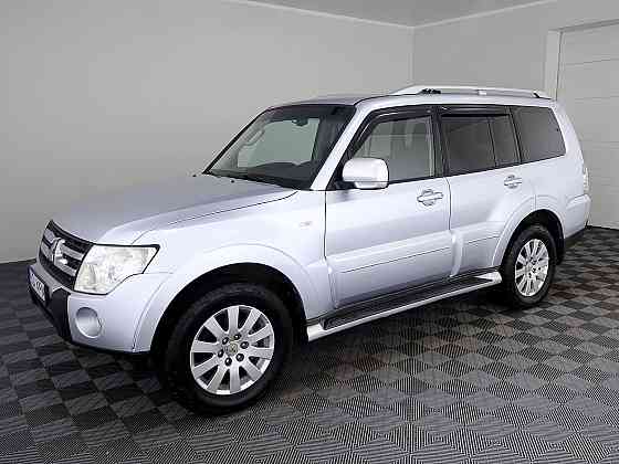 Mitsubishi Pajero Luxury ATM 3.2 Di-D 125kW Tallina