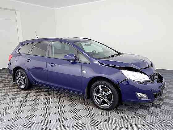 Opel Astra Sports Tourer 1.4 103kW Tallina