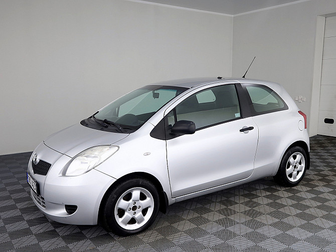 Toyota Yaris Linea Sol A-C 1.3 64kW Таллин - изображение 2