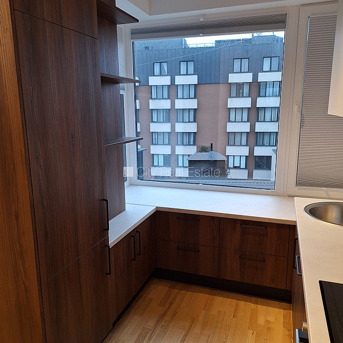 Zeme īpašumā, jaunceltne, fasāde ar dekoratīvo apmetumu, energo efektīva māja, slēgta Rīga - foto 8