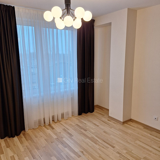 Zeme īpašumā, jaunceltne, fasāde ar dekoratīvo apmetumu, energo efektīva māja, slēgta Rīga - foto 14