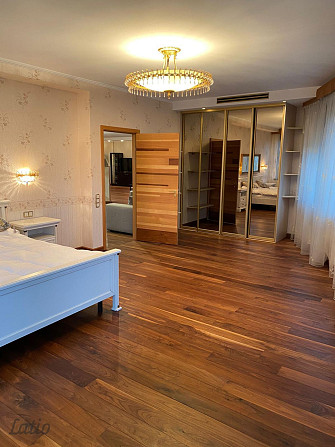 Izīrē ilgtermiņā skaistu un plašu dzīvokli ar 2.automašīnas stāvvietām jaunajā projektā Jūrmala - foto 4