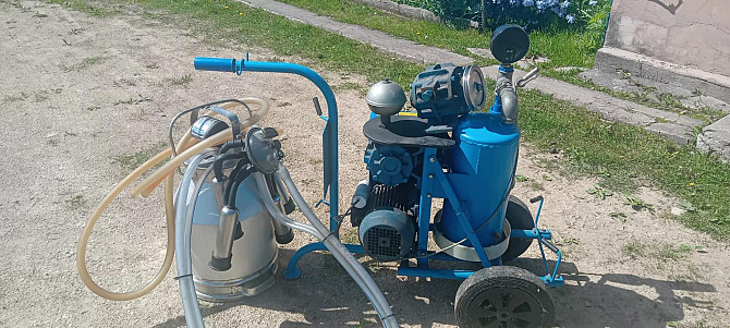 Pārdodu lietotu govju slaukšanas aparātu labā darba kārtībā.
Komplektā:
vakuuma sūknis, 
piena... Дагда - изображение 2