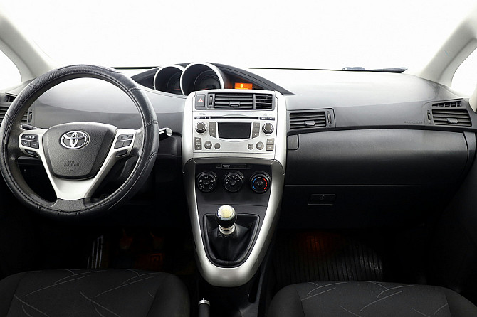 Toyota Verso Linea Sol 1.6 97kW Tallina - foto 5