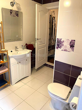Pagalma māja, renovēta māja, logi vērsti uz pagalma pusi, guļamistabu skaits 3 gab., Rīga - foto 18