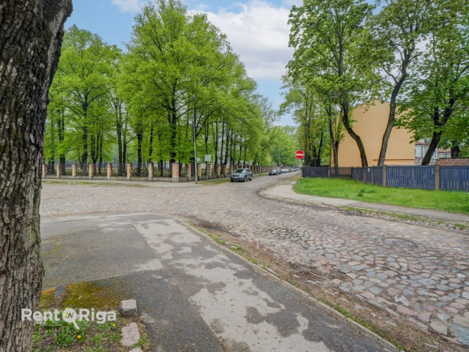 Квартиры в Агенскалнсе  улица Ивес 3  В продаже доступна квартира-студия в Рига - изображение 15