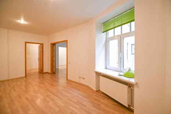 Office in a renovated building in the city center.  There are three large rooms of approximately 20  Рига