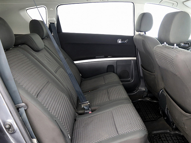 Toyota Corolla Verso Linea Sol Facelift 2.2 D-4D 100kW Tallina - foto 7