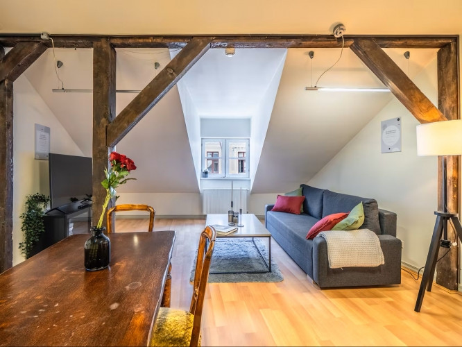 Комфортная и со вкусом обставленная двухуровневая квартира в стиле loft в самом Рига - изображение 1