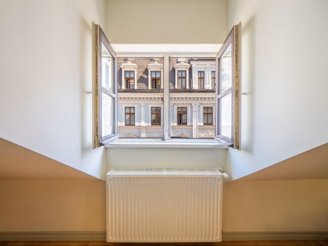 Комфортная и со вкусом обставленная двухуровневая квартира в стиле loft в самом Рига - изображение 7