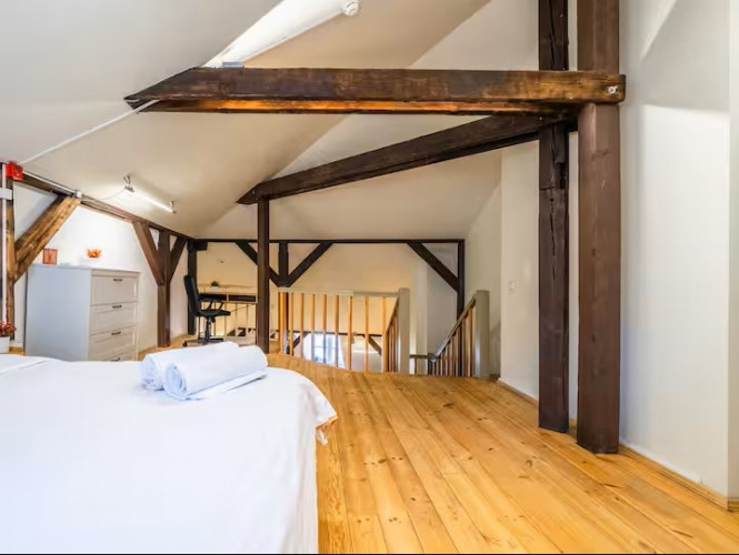 Комфортная и со вкусом обставленная двухуровневая квартира в стиле loft в самом Рига - изображение 8