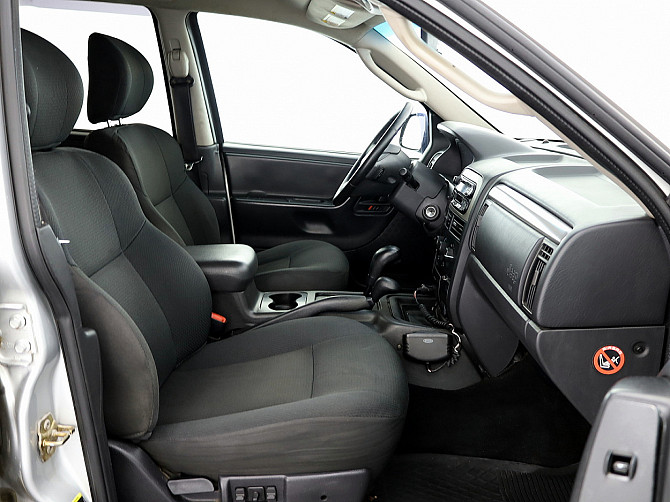 Jeep Grand Cherokee Laredo ATM 2.7 CRD 120kW Таллин - изображение 6