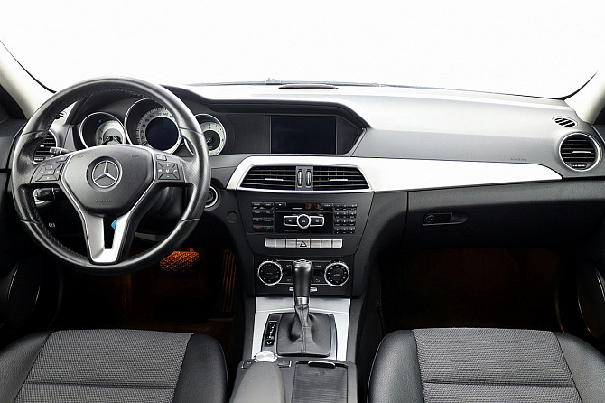 Mercedes-Benz C 250 Avantgarde 4Matic Facelift ATM 2.1 CDI 150kW Таллин - изображение 5