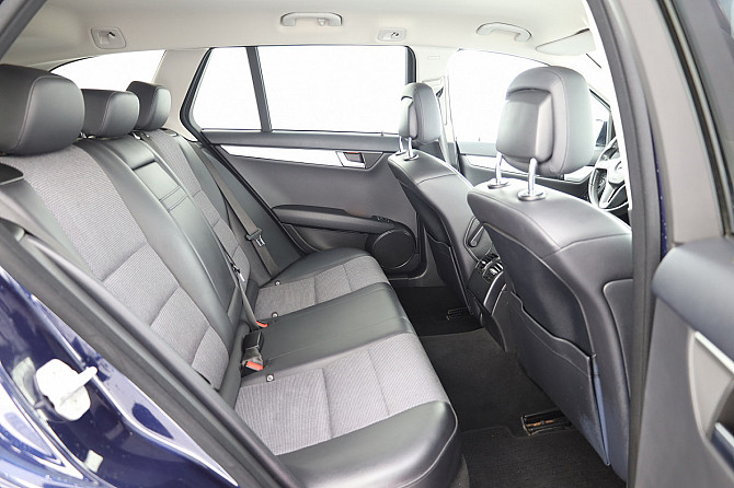 Mercedes-Benz C 250 Avantgarde 4Matic Facelift ATM 2.1 CDI 150kW Таллин - изображение 7