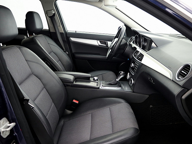 Mercedes-Benz C 250 Avantgarde 4Matic Facelift ATM 2.1 CDI 150kW Таллин - изображение 6