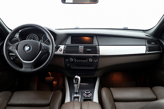 BMW X5 xDrive 35D Sportpakett 3.0 D 210kW Таллин - изображение 5