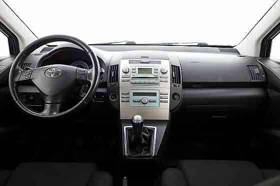 Toyota Corolla Verso Linea Sol 2.2 D-4D 100kW Tallina