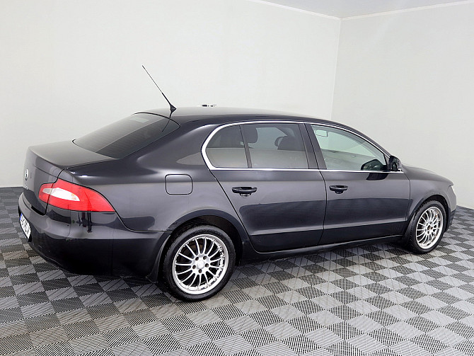 Skoda Superb Highline 1.4 92kW Таллин - изображение 3