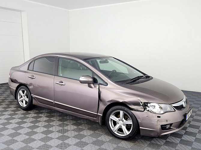 Honda Civic Elegance Facelift LPG ATM 1.8 103kW Tallina - foto 1