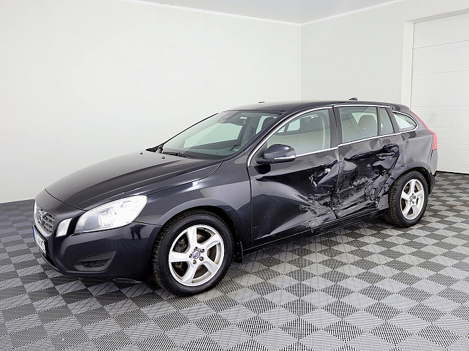 Volvo V60 Summum ATM 2.0 D5 120kW Tallina - foto 2