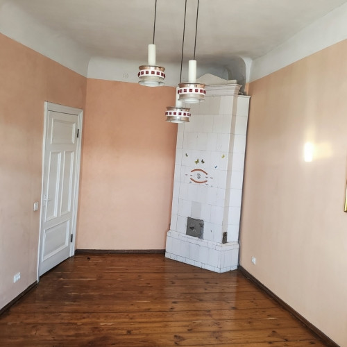 Pārdošanā autentisks trīsistabu dzīvoklis Rīgas centrā, vēsturiskā pirmskara ēkā. Rīga - foto 7
