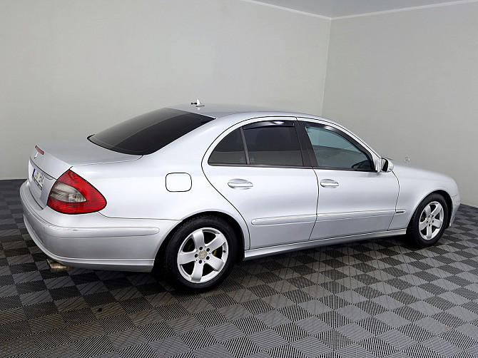 Mercedes-Benz E 220 Avantgarde Facelift ATM 2.1 CDI 125kW Tallina - foto 3