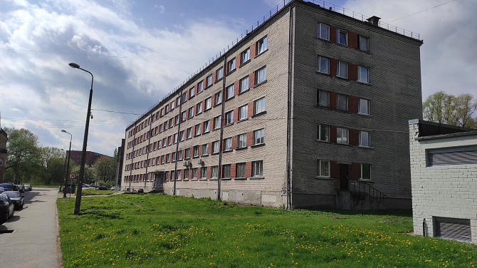 Dzīvoklī ir atsevišķa sanitārā telpa (tualete, izlietne, duša). Visas komunikācijas atrodas... Рига - изображение 17