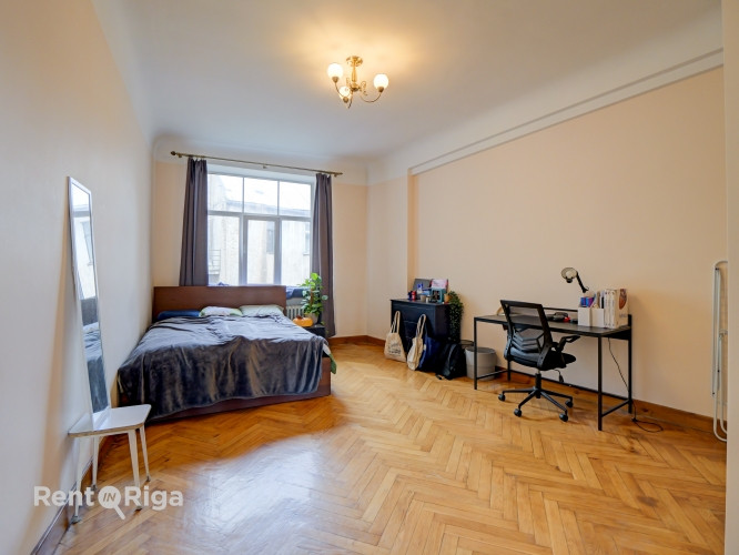 Plašs 4 istabu dzīvoklis pašā Rīgas centrā  Tērbatas ielā 55!  Pieejams uzreiz!  Izīrē Rīga - foto 9