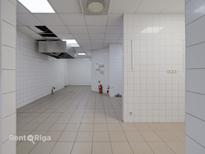 Labiekārtotas telpas ēdināšanas biznesam biroja ēkā.  Ēka atrodas sakoptā apzaļumotā Rīga - foto 3
