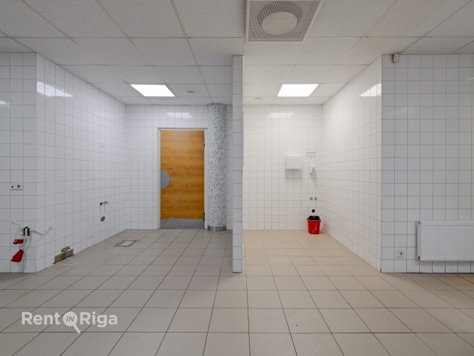Labiekārtotas telpas ēdināšanas biznesam biroja ēkā.  Ēka atrodas sakoptā apzaļumotā Rīga - foto 7