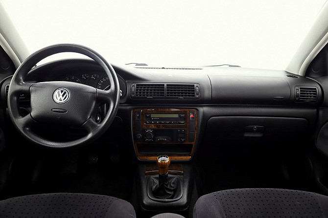 Volkswagen Passat Comfortline 1.8 92kW Таллин - изображение 5