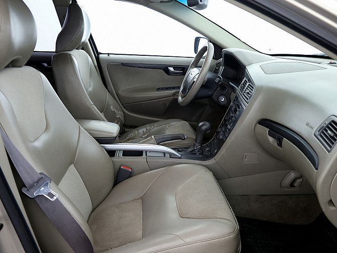 Volvo XC70 Summum LPG ATM 2.4 147kW Таллин - изображение 6