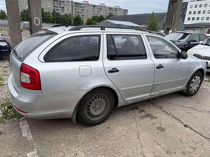 Skoda Octavia Comfortline Facelift 1.4 90kW Tallina - foto 3