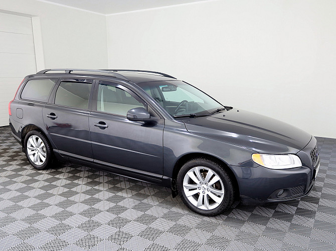 Volvo V70 Summum ATM 2.4 D5 129kW Tallina - foto 1
