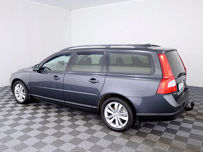 Volvo V70 Summum ATM 2.4 D5 129kW Tallina - foto 4