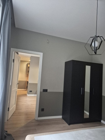 Izīrē 2-istabu dzīvokli Teikā!  Dzīvokļa plānojumu veido plaša viesistaba, kas apvienota ar Rīga - foto 5