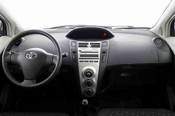 Toyota Yaris Linea Sol A-C 1.3 64kW Tallina