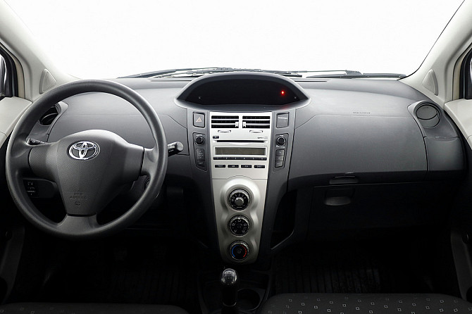 Toyota Yaris Linea Sol A-C 1.3 64kW Tallina - foto 5