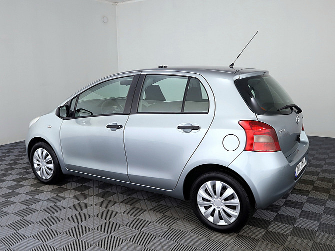 Toyota Yaris Linea Sol A-C 1.3 64kW Tallina - foto 4