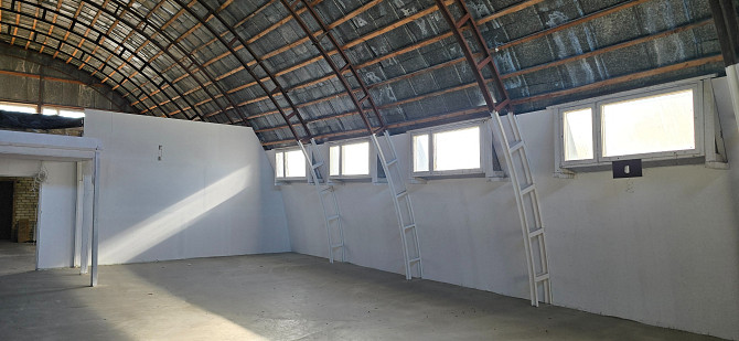 Talruna numurs 29284041 Tiek iznomāts angārs 380 m² platībā. Telpas ir sadalītas 3 atsevišķās... Rīga - foto 4