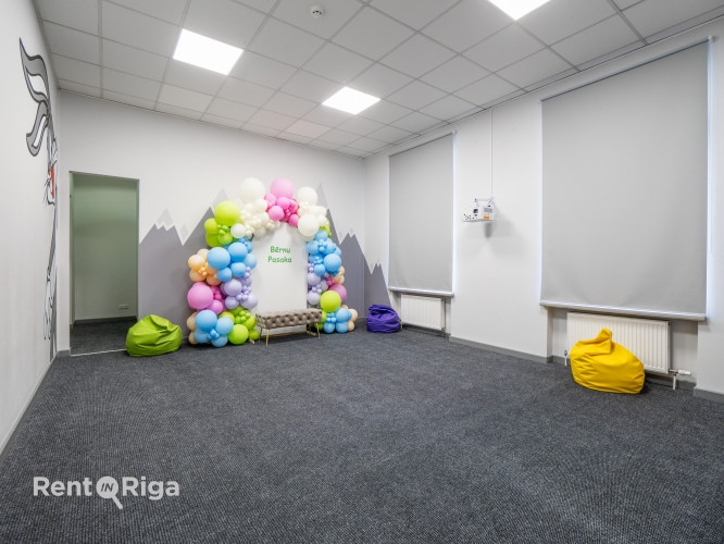 Dzīvoklis ar atsevišķu ieeju, kurš atrodās augstākā pirmajā stāvā.  Šobrīd telpas tiek Rīga - foto 7