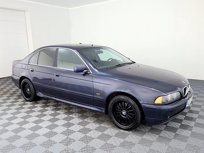 BMW 525 Sportpakett Facelift ATM 2.5 D 120kW Tallina - foto 1