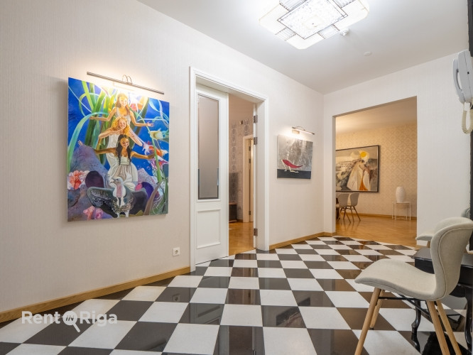 Eleganta mūra privātmāja vienā no pieprasītākajām Rīgas apkaimēm  Mežaparkā.  Īpašums Rīga - foto 2